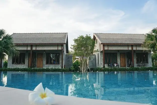 Luxury Kır Evi, Havuz Manzaralı