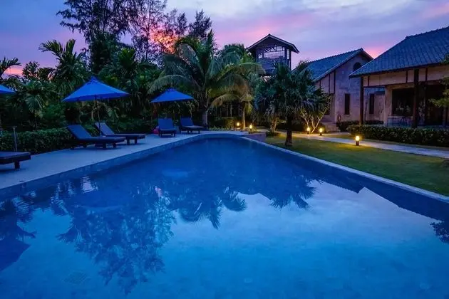 Luxury Kır Evi, Havuz Manzaralı