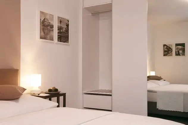 Deluxe Tek Büyük Yataklı Oda, 1 Yatak Odası, Bahçe Manzaralı