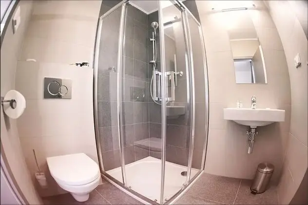 Deluxe Tek Büyük Yataklı Oda, 1 Yatak Odası, Bahçe Manzaralı