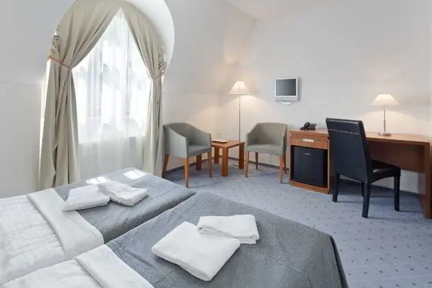 1 Çift Kişilik Veya 2 Tek Kişilik Yatak Standard