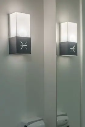 Business Tek Büyük Yataklı Oda