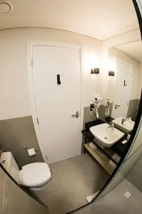 Business Tek Büyük Yataklı Oda