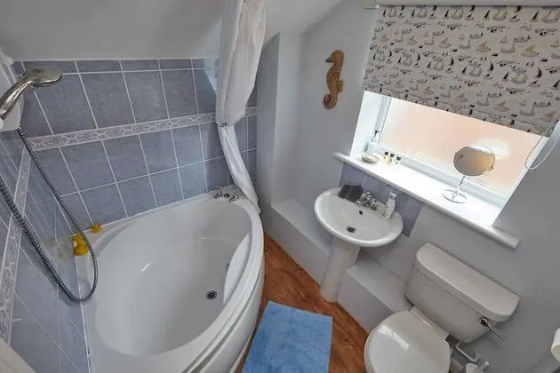 Deluxe Ev, Özel Banyo (Whole house)
