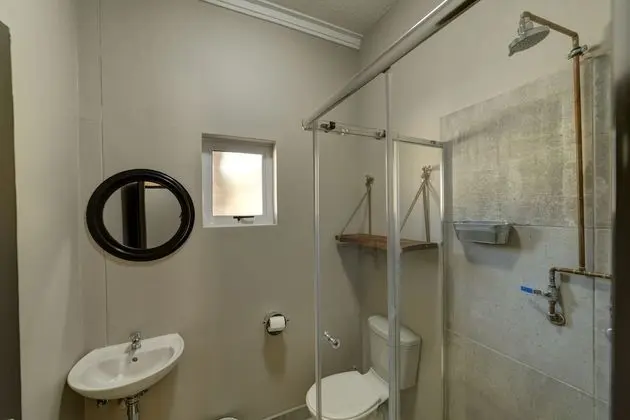 Budget Room (4)