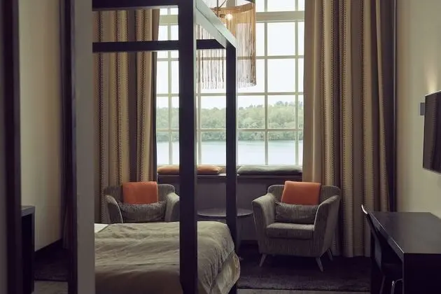 Tek Büyük veya İki Ayrı Yataklı Oda