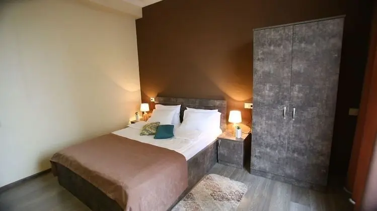 Standard Tek Büyük veya İki Ayrı Yataklı Oda