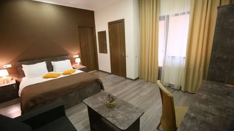 Standard Tek Büyük veya İki Ayrı Yataklı Oda