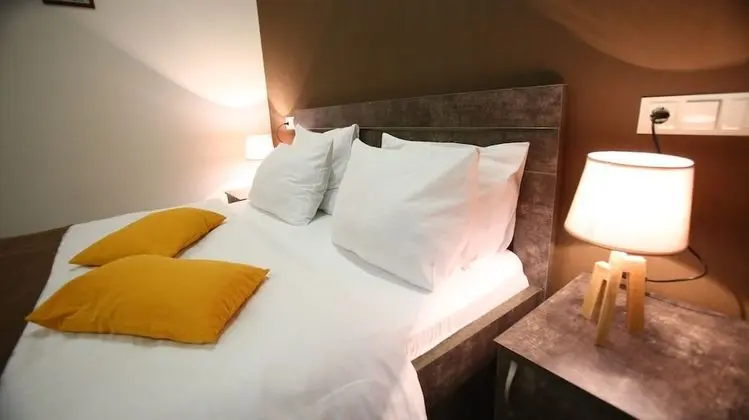 Standard Tek Büyük veya İki Ayrı Yataklı Oda