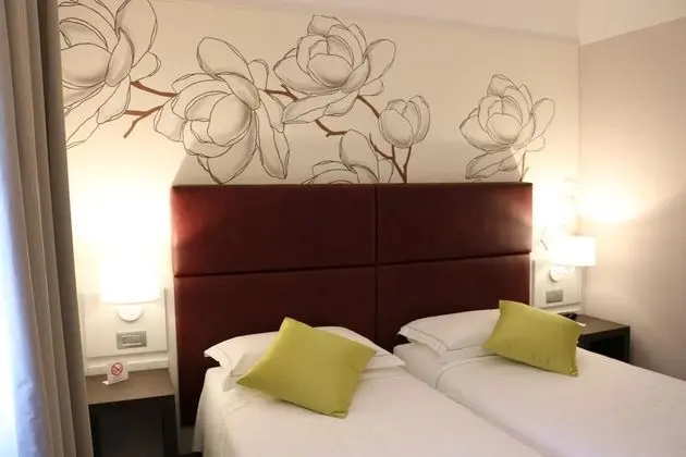 Classic Tek Büyük veya İki Ayrı Yataklı Oda