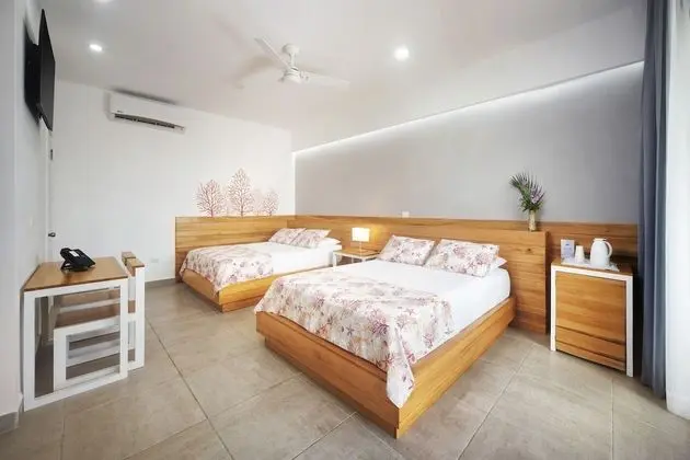 Deluxe Oda, 2 Büyük (Queen) Boy Yatak, Balkon, Havuz Manzaralı