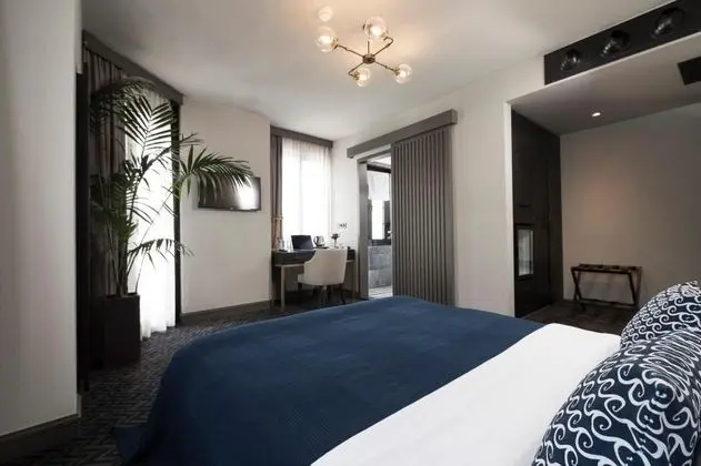 Corner Deluxe Oda, Şehir Manzaralı