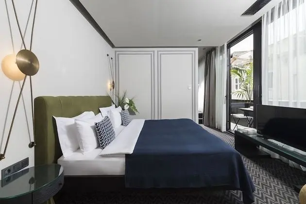 Junior Süit, 1 En Büyük (King) Boy Yatak, Balkon, Şehir Manzaralı