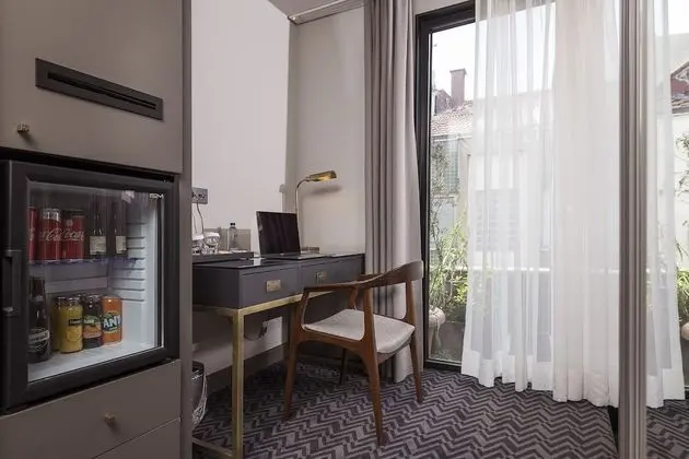 Junior Süit, 1 En Büyük (King) Boy Yatak, Balkon, Şehir Manzaralı