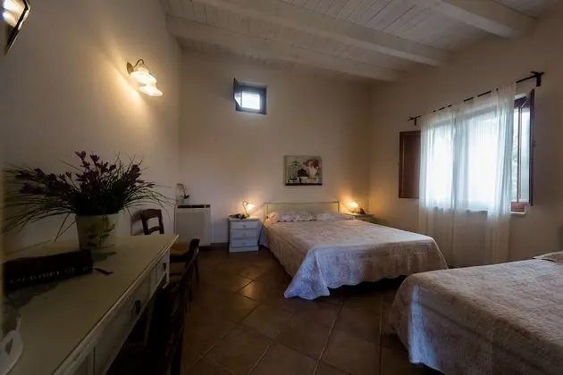 Standard Üç Kişilik Oda, Özel Banyo, Bahçeli