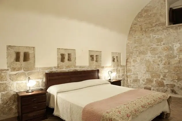 Tek Büyük Yataklı Oda, Engellilere Uygun, Zemin Kat