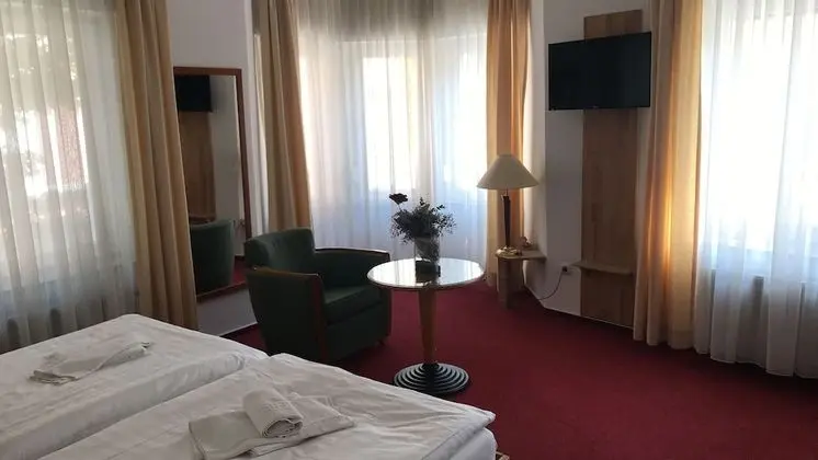 Comfort Tek Büyük Yataklı Oda