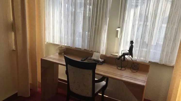 Tek Büyük Yataklı Oda