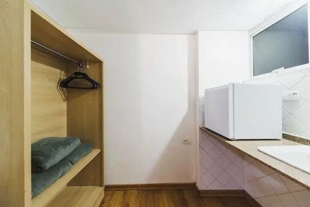Giysi dolabı