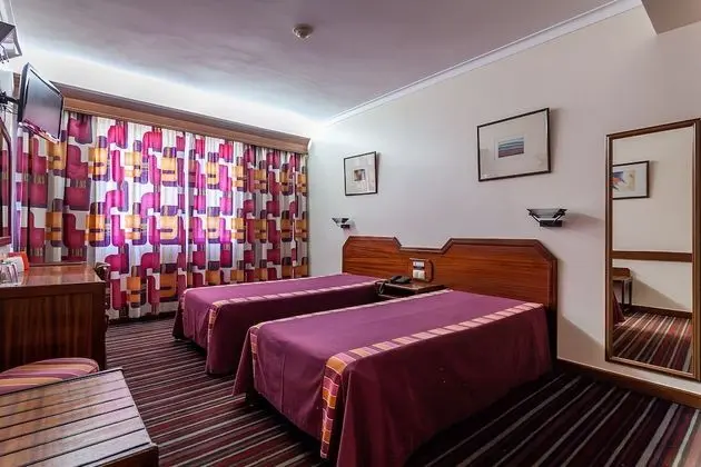 İki Ayrı Yataklı Oda