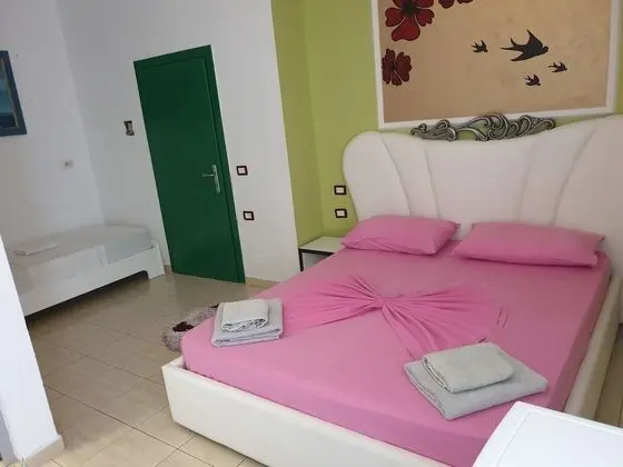 Basic Üç Kişilik Oda, Deniz Manzaralı