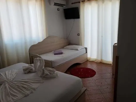 Basic Üç Kişilik Oda, Deniz Manzaralı