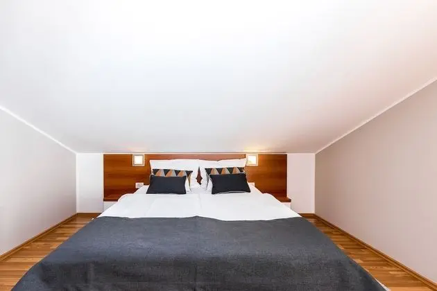 Deluxe Tek Büyük Yataklı Oda, Balkon, Deniz Manzaralı (201)