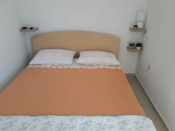 Ev (Nadi - cosy & quiet - H(2))