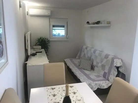 Ev (Nadi - cosy & quiet - H(2))