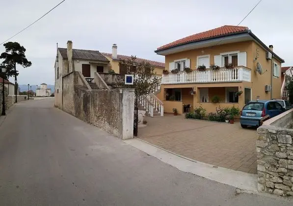 Apart Daire (Nadica - free parking - A1(5+1))