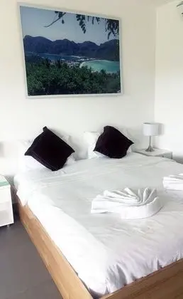 Deluxe Tek Büyük Yataklı Oda, Bahçe Manzaralı, Zemin Kat
