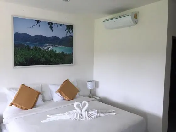 Deluxe Tek Büyük Yataklı Oda, Bahçe Manzaralı, Zemin Kat