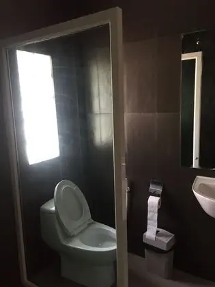 Deluxe Tek Büyük Yataklı Oda, Bahçe Manzaralı, Zemin Kat