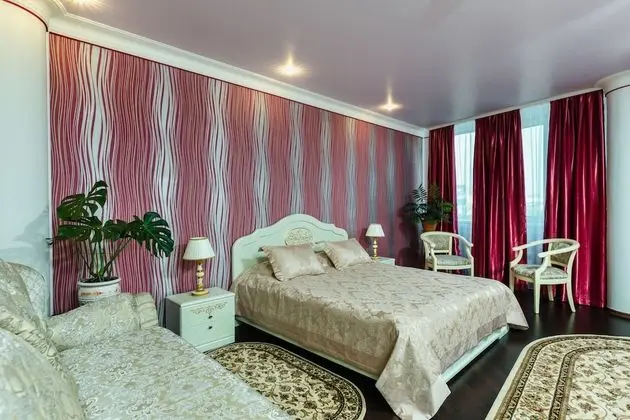 Luxury Tek Büyük Yataklı Oda