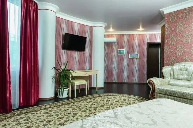 Luxury Tek Büyük Yataklı Oda