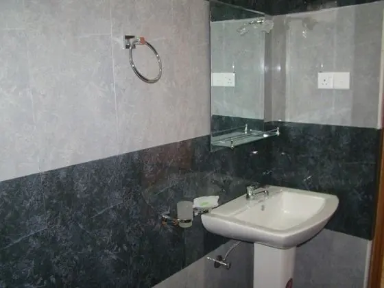 Luxury Tek Büyük Yataklı Oda, 2 Yatak Odası, Bahçe Manzaralı