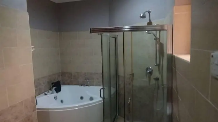 Executive Tek Büyük Yataklı Oda