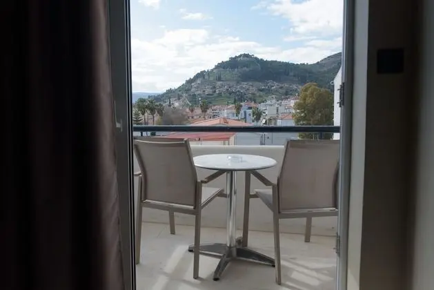 Comfort Tek Büyük veya İki Ayrı Yataklı Oda