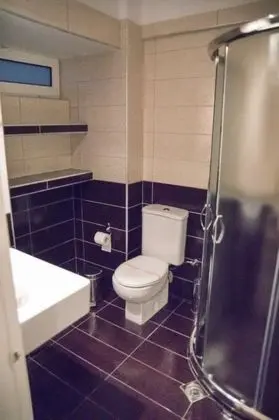Comfort Tek Büyük veya İki Ayrı Yataklı Oda