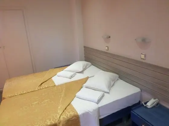 Classic Tek Büyük Yataklı Oda, 1 Çift Kişilik Yatak, Sigara İçilmez, Balkon