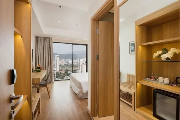 Deluxe Tek Büyük Yataklı Oda, Şehir Manzaralı (Sauna Included)