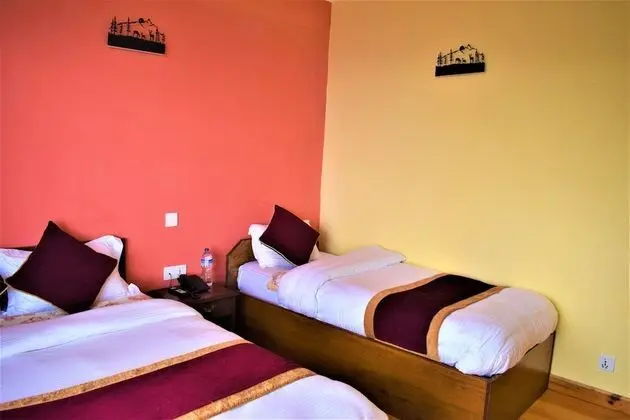 Deluxe Üç Kişilik Oda