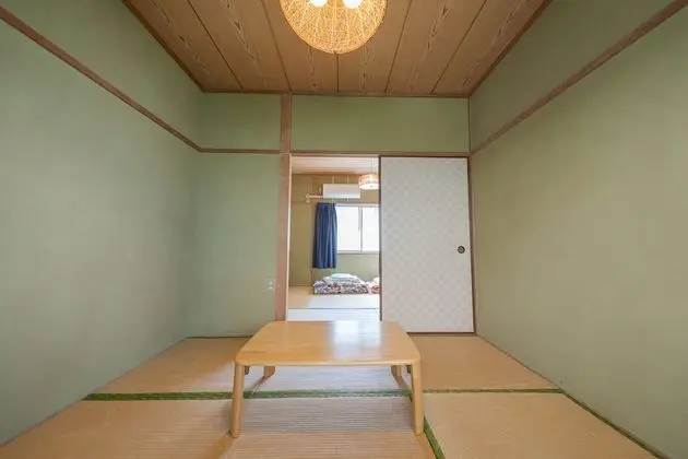 Ev, Sigara İçilmez (Kagamiya Hanare,1 bldg.whole reserved)