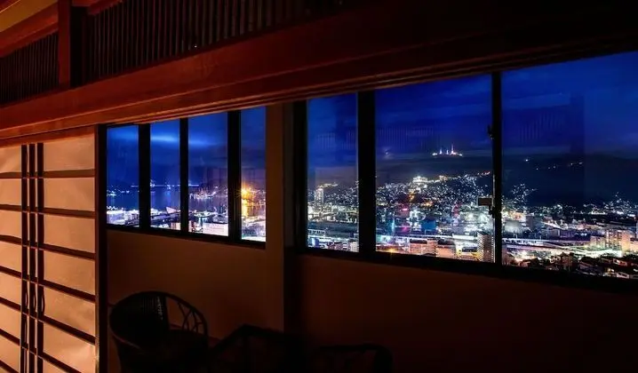 Traditional Oda (Japanese Style with night view)