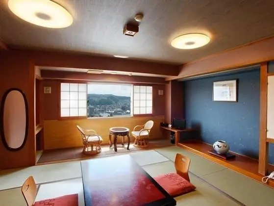 Traditional Oda, Şehir Manzaralı (Japanese Style, Night View)