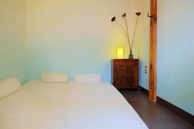 Comfort Room, 1 Queen Bed, Garden View (6-Earth)