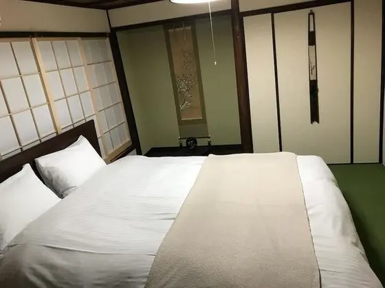 Ev (Private Vacation)