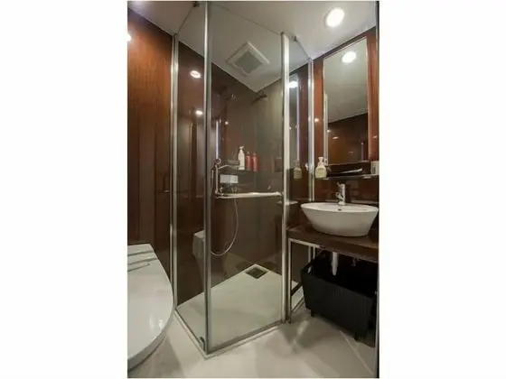 Tek Kişilik Oda, Sigara İçilmez (Shower Booth-Only)