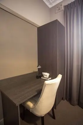 Comfort Oda, 1 Büyük (Queen) Boy Yatak, Ortak Banyo