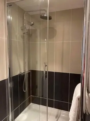 Tek Kişilik Oda, Banyolu/Duşlu